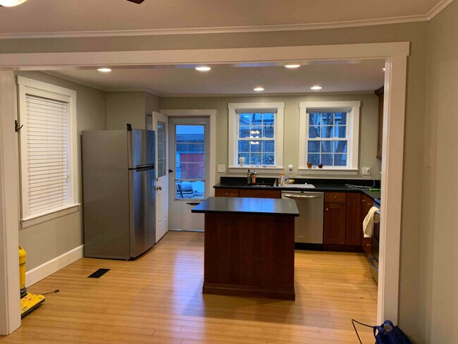 Building Photo - 123 Preble Way