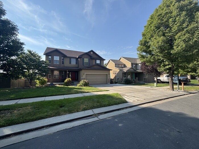 Foto principal - 4744 Silver Mountain Rd