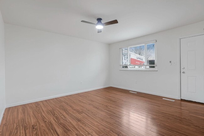 Building Photo - 6400 Firethorn Ave