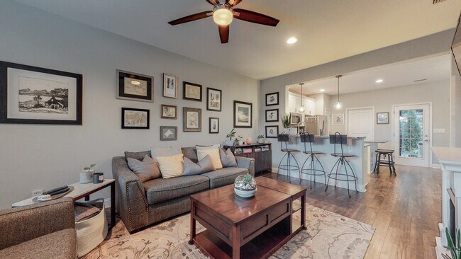 Building Photo - 512 Harpeth Park Dr