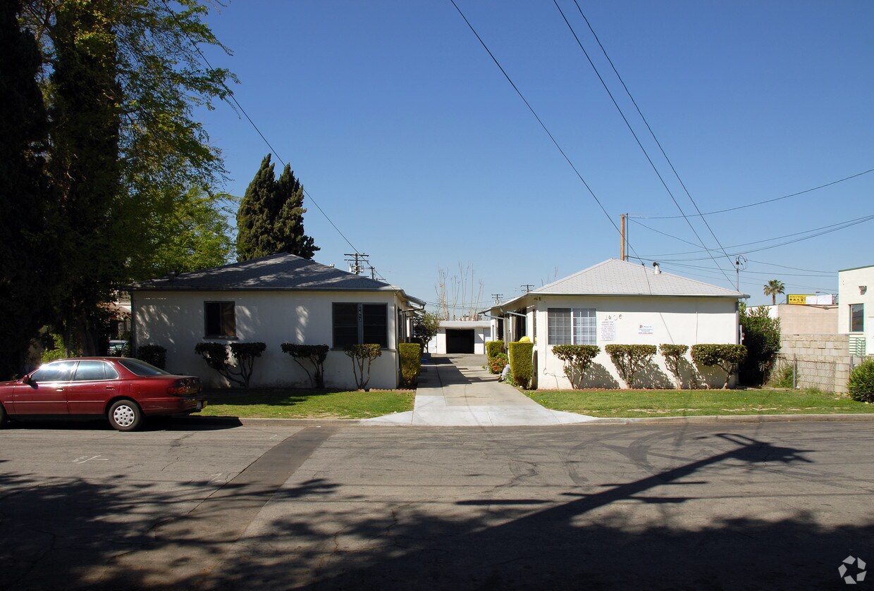 Building Photo - 1613 S Gladys Ave
