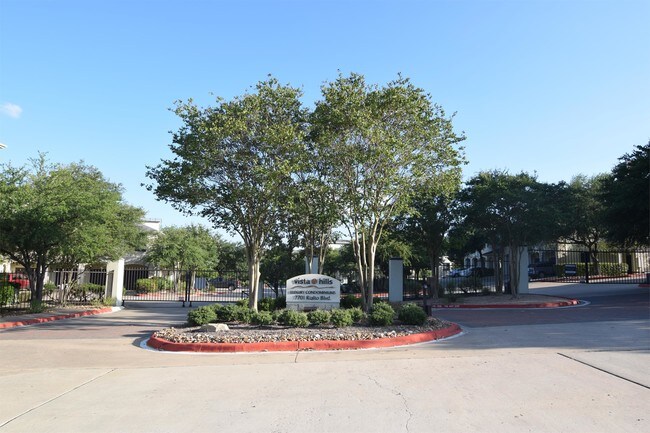 Foto del edificio - 7701 Rialto Blvd