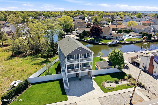 Building Photo - 632 Drum Point Rd