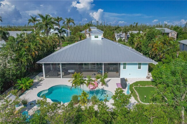 Building Photo - 14390 Tamarac Dr