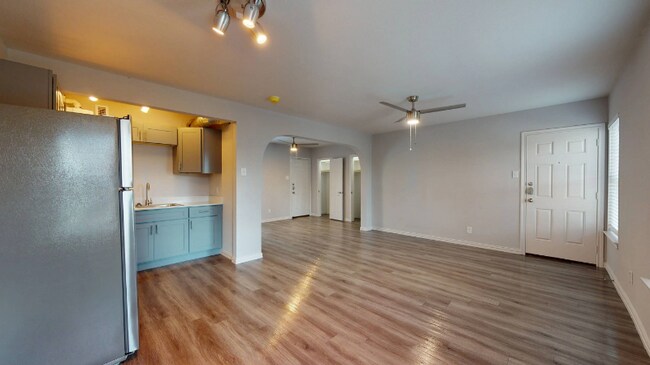 Building Photo - 4701 Tremont St