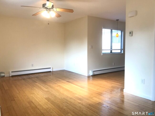 Building Photo - 60 Plainfield Ave