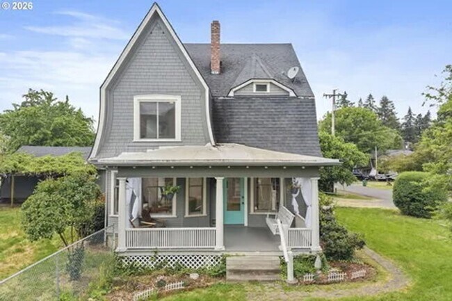 Foto del edificio - Charming 3 bed, 2 bath + Den rental home in Milwaukie!