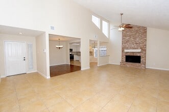 Building Photo - 2731 Colony Dr