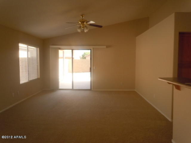 Foto del edificio - Cozy 4 Bedroom Litchfield Park Home with P...
