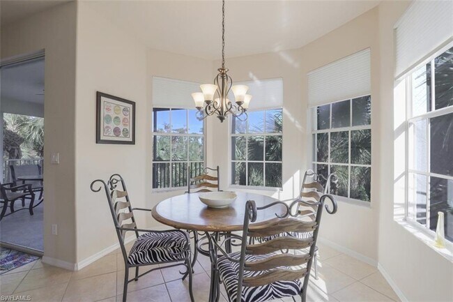 Foto del edificio - 12850 Carrington Cir