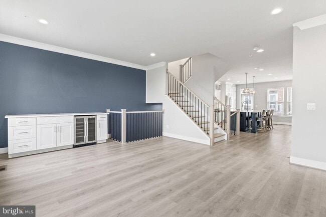 Building Photo - This beautiful modern 3 bed 4 1/2 bath tow...