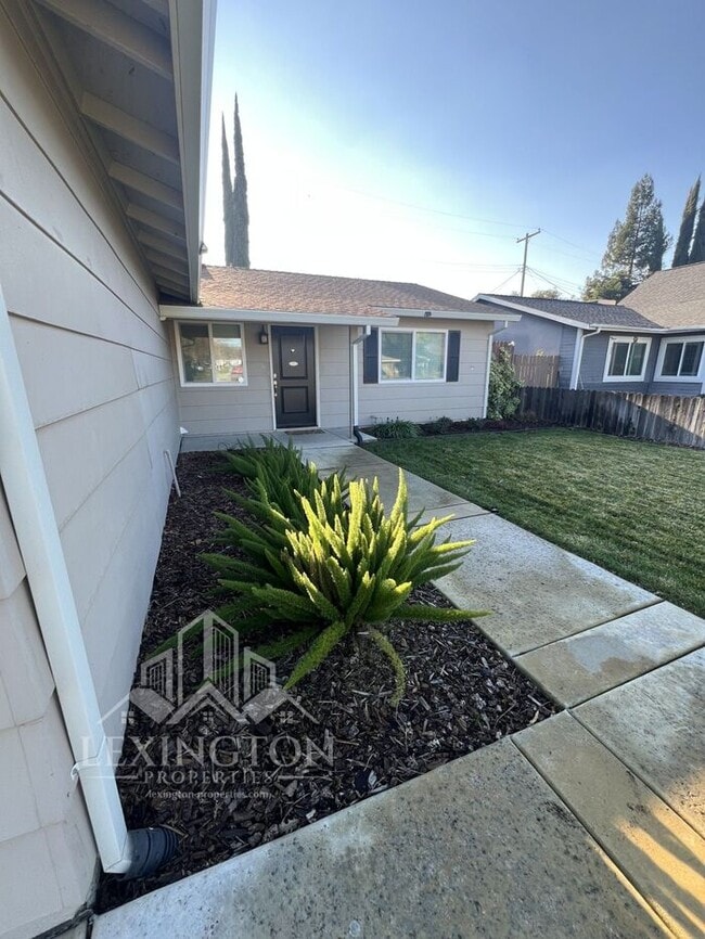 Foto del edificio - 5535 Skyridge Dr