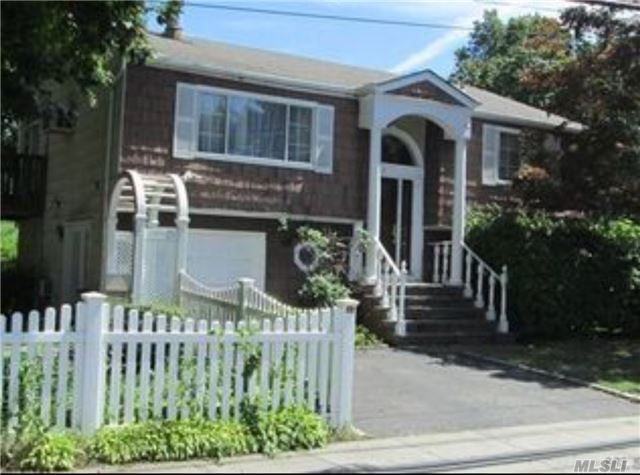 Foto principal - 8 Beverly Rd