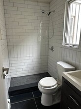 Building Photo - 560 Fountain Ave