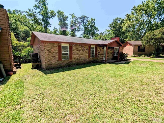 Foto del edificio - 815 Brook Meadow Ln