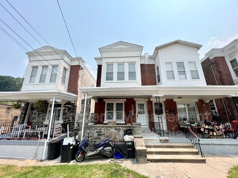 Primary Photo - 3825 Manayunk Ave