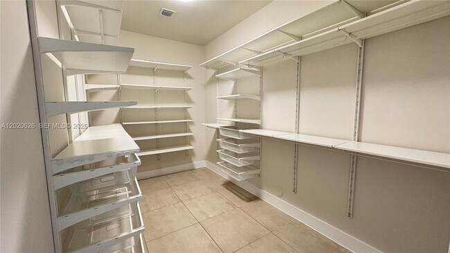 Foto del edificio - 7701 SW 95th Terrace