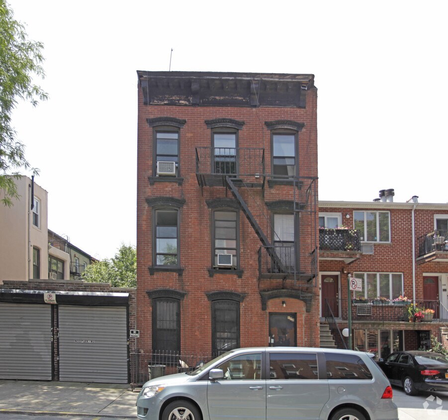 Foto del edificio - 172 Huntington St