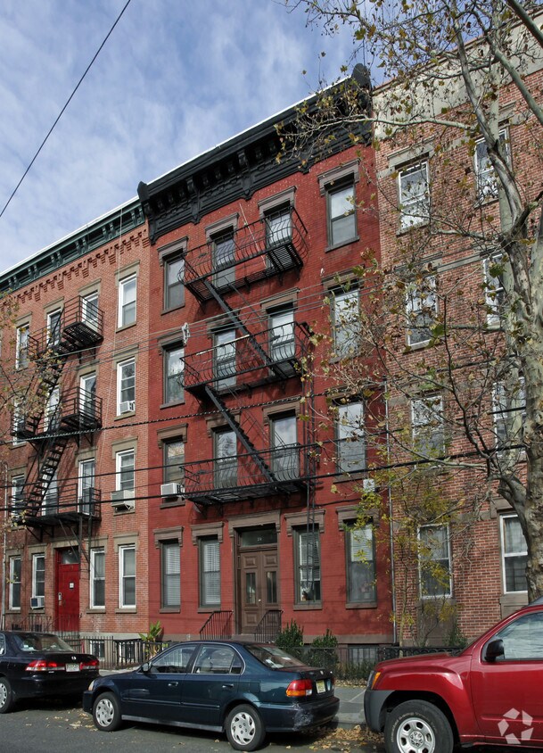 Foto principal - 276 2nd St