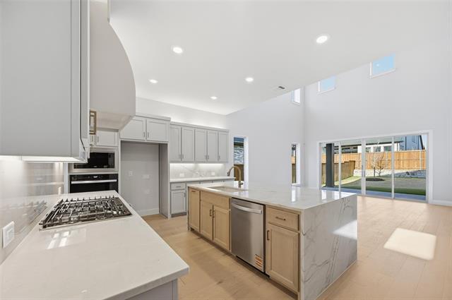 Building Photo - 9239 Pavonia Ln