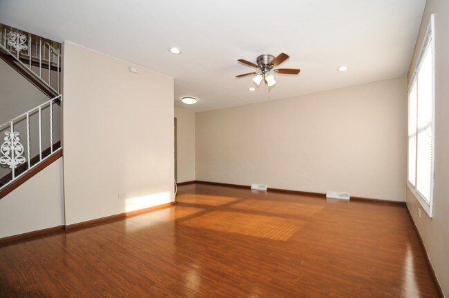 Foto del edificio - 513 W Potter St