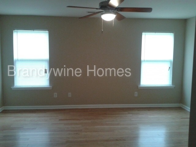 Building Photo - 3037 Parkland View