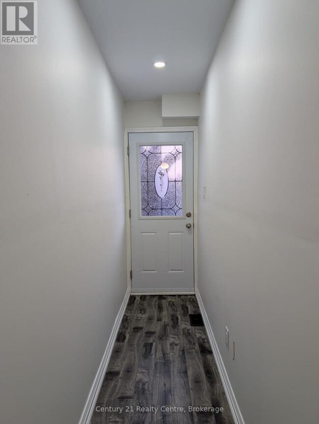 Building Photo - 22 Huronia Ct