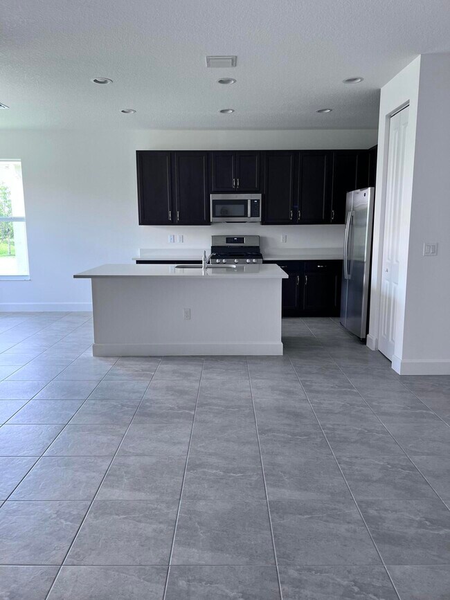 Foto del edificio - 11815 SW Silverlake Falls Dr