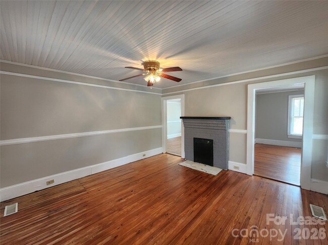 Foto del edificio - 1507 Ln St