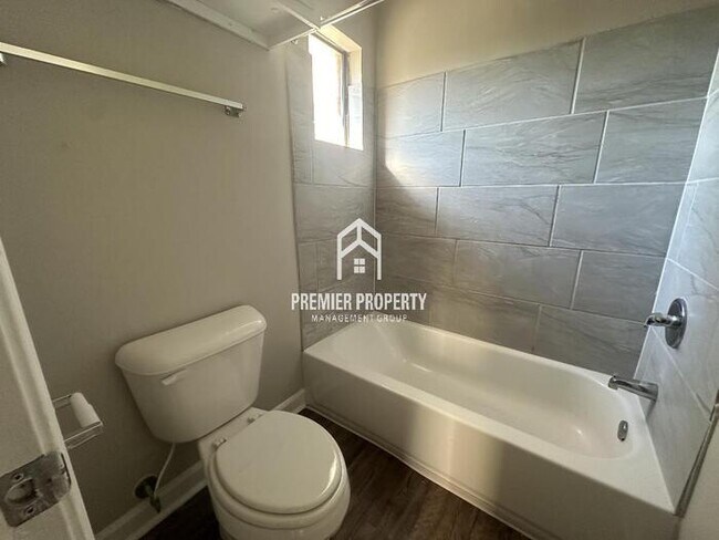 Foto del edificio - 7529 Val Marie Ln