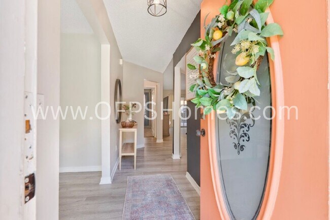 Foto del edificio - 3bed Crestview Home!