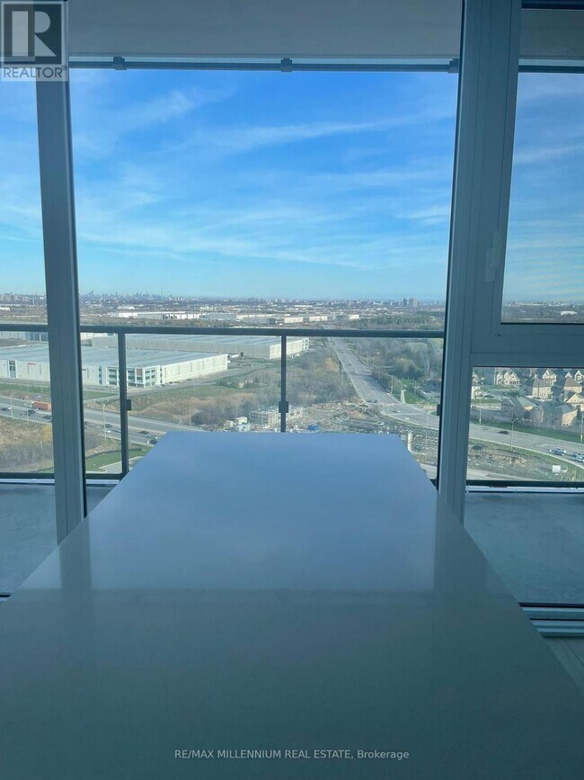 Photo du bâtiment - 15 Skyridge Dr