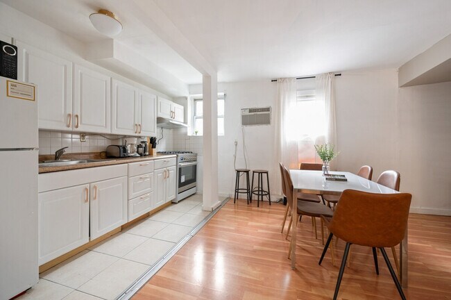 Foto del edificio - 309 W 28th St