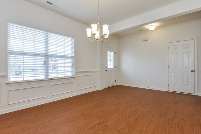 Building Photo - 97 Gaillardia Way