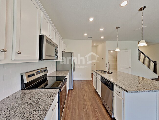 Building Photo - 8601 Highfield Ave