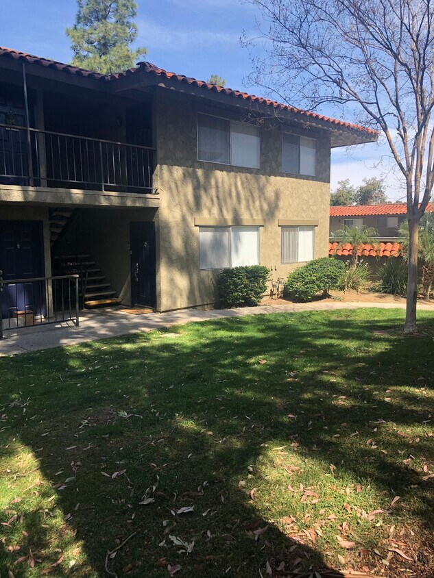 Foto principal - 1542 Border Ave