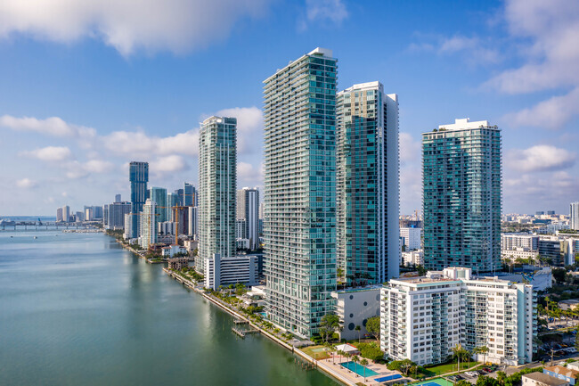 Foto del edificio - Paraiso Bayviews