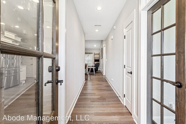 Foto del edificio - 4 br, 3 bath House - 1441 Hereford Blvd