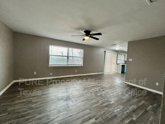 Building Photo - 641 Gallant Fox Dr