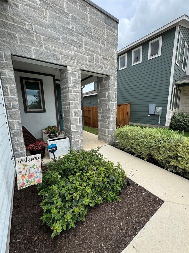 Foto del edificio - 8500 Cumbrae Ln