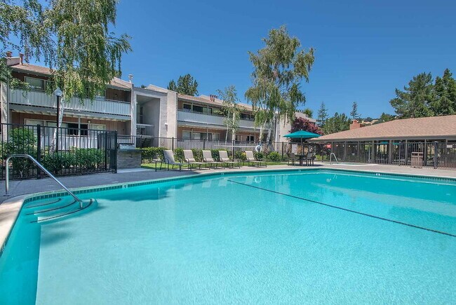 Foto del edificio - Lafayette Highlands