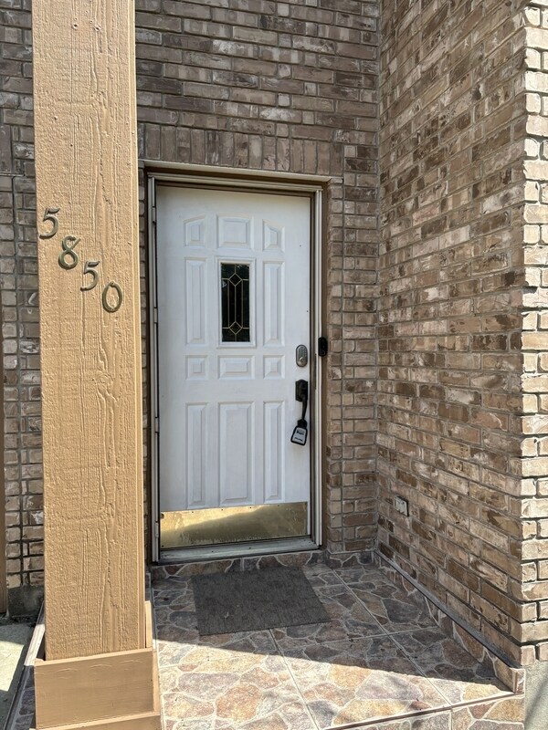 Foto del edificio - 5850 Spring Pebble