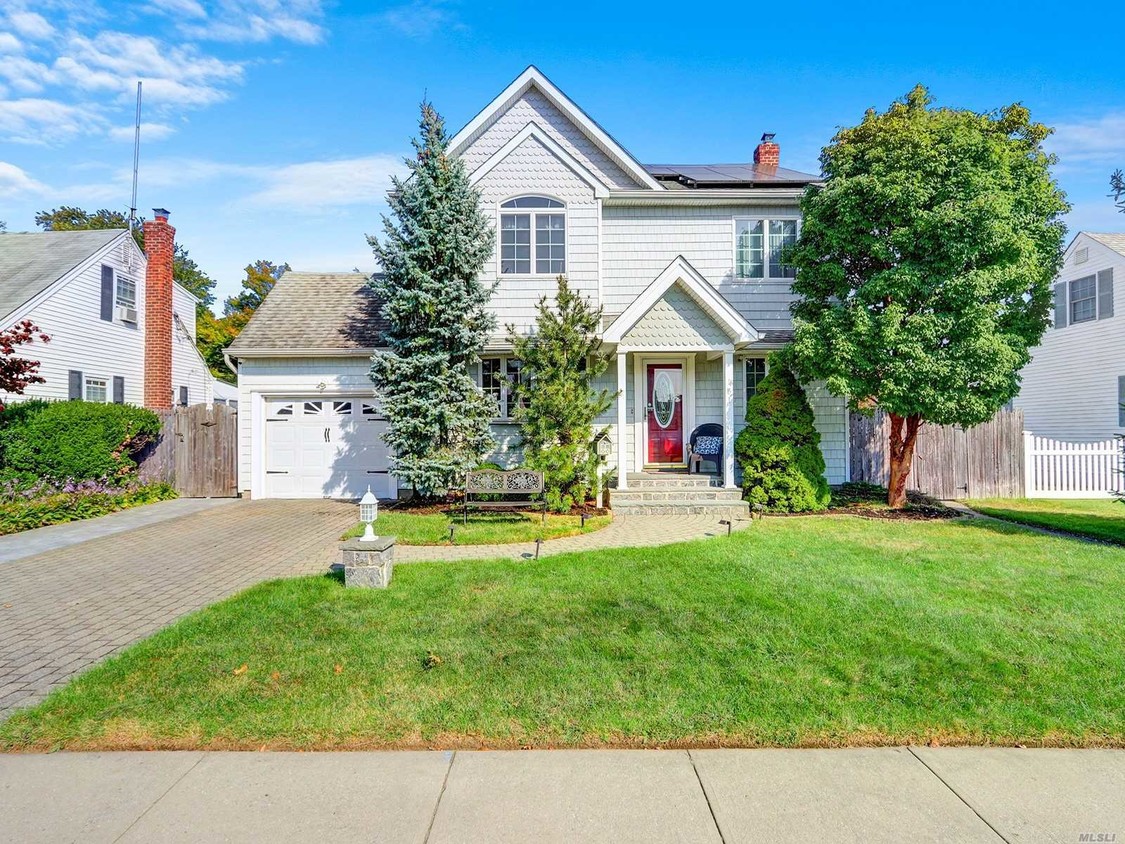 Foto principal - 151 Cottage Blvd