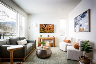 Building Photo - 174 Garfield St