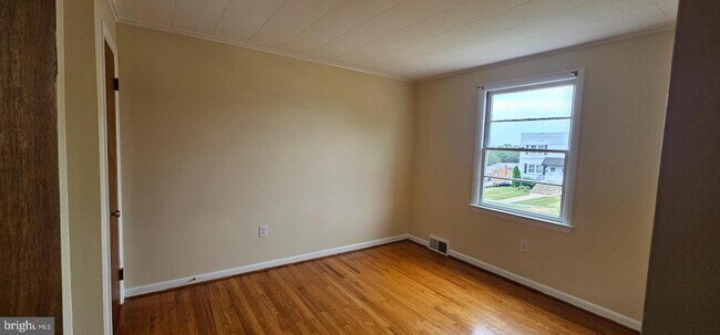 Foto del edificio - 222 E Whitlock Ave