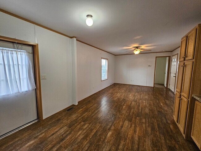 Foto del edificio - 4 Parkview Dr