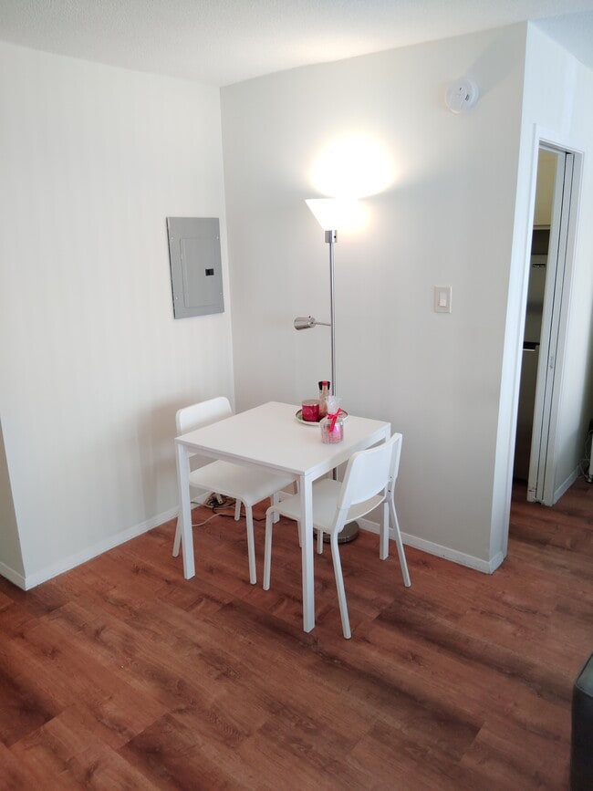 Photo - 5500 Friendship Blvd Apartment