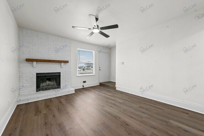 Foto del edificio - 207 Pate Orr Rd S