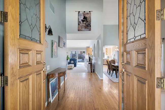 Building Photo - 2802 E Sierra Dr