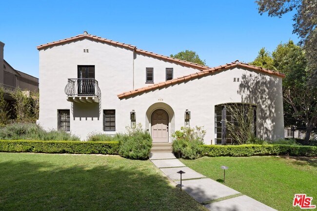 Foto del edificio - 712 N Rodeo Dr